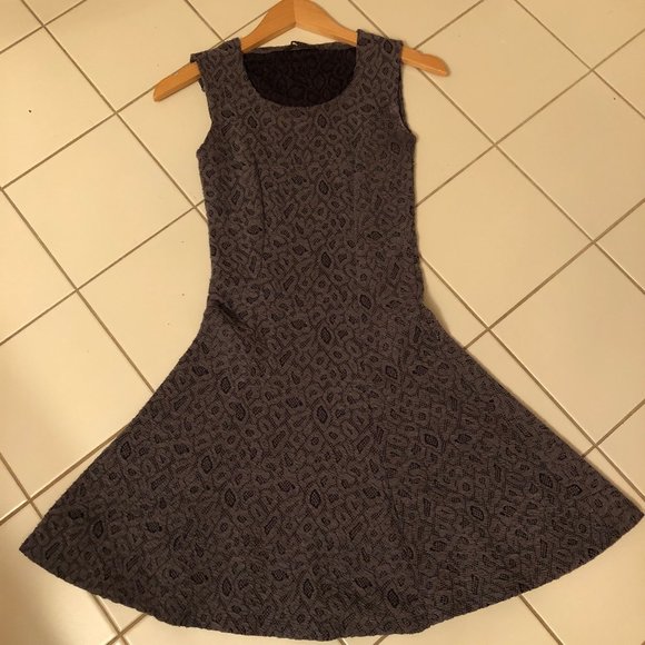 Summer dress - Picture 1 of 5